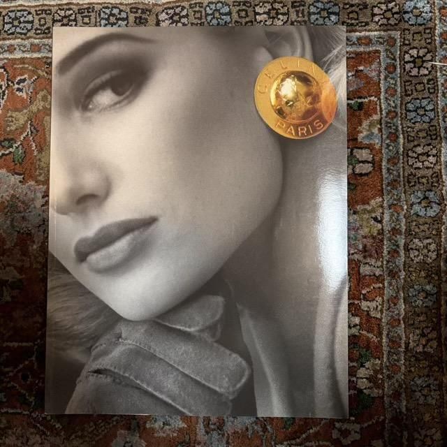 <img class='new_mark_img1' src='https://img.shop-pro.jp/img/new/icons1.gif' style='border:none;display:inline;margin:0px;padding:0px;width:auto;' />CELINE  THE STORE WITH STYLE1992 1993  