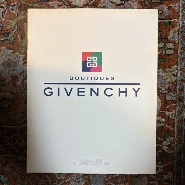 <img class='new_mark_img1' src='https://img.shop-pro.jp/img/new/icons1.gif' style='border:none;display:inline;margin:0px;padding:0px;width:auto;' />GIVENCHY1995 