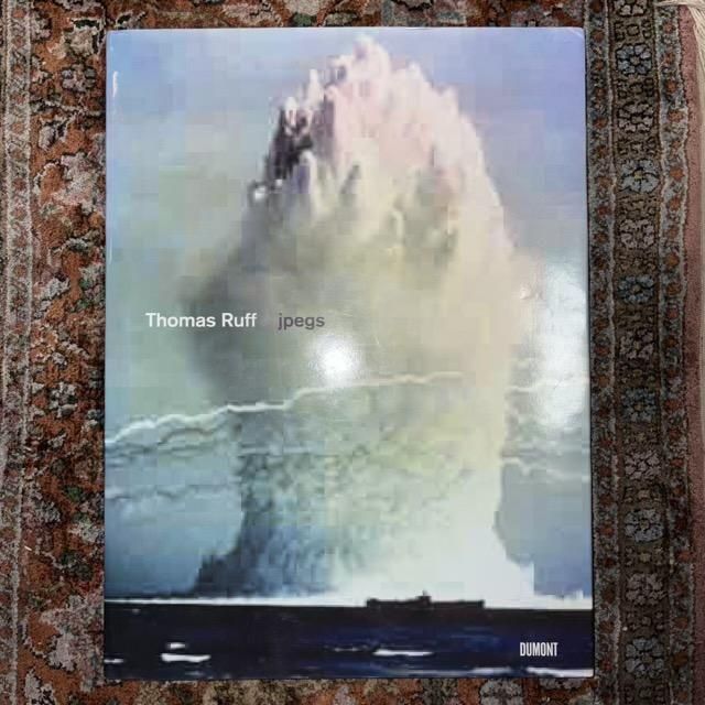 <img class='new_mark_img1' src='https://img.shop-pro.jp/img/new/icons10.gif' style='border:none;display:inline;margin:0px;padding:0px;width:auto;' />THOMAS RUFF  jpegs