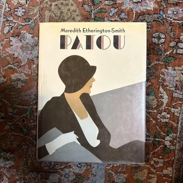 <img class='new_mark_img1' src='https://img.shop-pro.jp/img/new/icons1.gif' style='border:none;display:inline;margin:0px;padding:0px;width:auto;' />PATOU  / Meredish Etherington-Smith