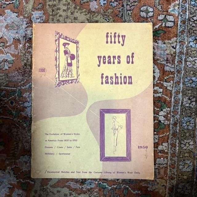 <img class='new_mark_img1' src='https://img.shop-pro.jp/img/new/icons1.gif' style='border:none;display:inline;margin:0px;padding:0px;width:auto;' />fifty years of fashion  The Evolution of women's Style in America From 1900 to 1950