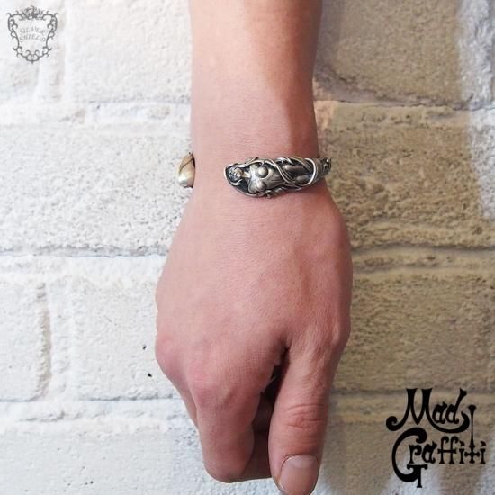 Mad Graffiti,マッド グラフィティ-プリヴィリッジバングル