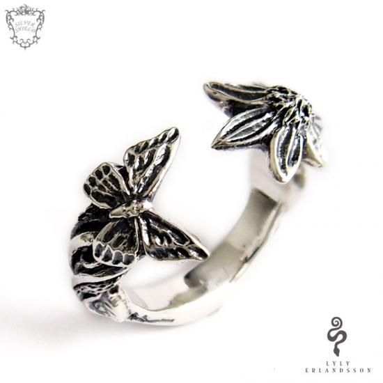 LYLY ERLANDSSON the SILENCE パピヨンリング シルバー LYLY ERLANDSSON the SILENCE パピヨンリング シルバー - メルカリ