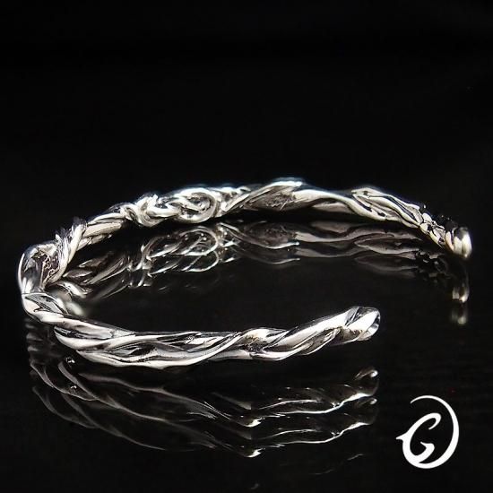 Gigor エレイストバングル 楽天市場】【GIGOR】ジゴロウエレイストバングル S シルバー