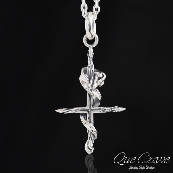 Que Crave クエクレイヴ クロス ユリ デザイン ペンダント 925 Que Crave クエクレイヴ クロス ユリ デザイン ペンダント 925