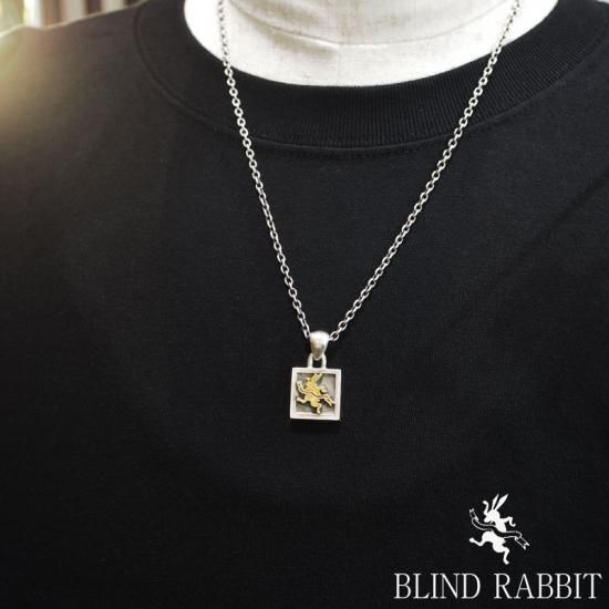 BLIND RABBIT-ブラインドラビット-SQUARE PENDANT M- SILVER SHIELD