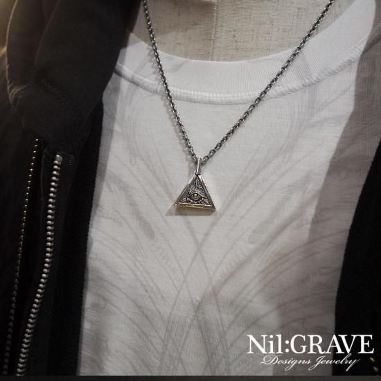 Nil:GRAVE シルバー トップ プロビデンス ネックレス