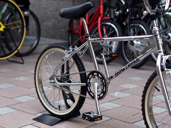 HOW I ROLL / THE ROOTS | velo life UNPEU