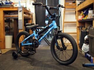 【お値下げ交渉可！】Haro 18インチ スカイブルー　泥除け、スタンド付き Haro 18インチ スカイブルー 泥除け、スタンド付き haro|ハロー