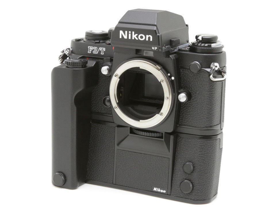 ニコン ニコン / Nikon F3 ブラック ☆ f=35㎜～135㎜ 1:3.5～4.5 (ジャンク扱い) / ストラップ付き