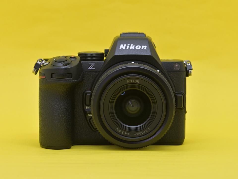 美品・新品購入・使用３ヶ月 Nikon Z5II 24-50mm レンズキット 新品)Nikon (ニコン) Z5II 24-50 レンズキット（商品ID