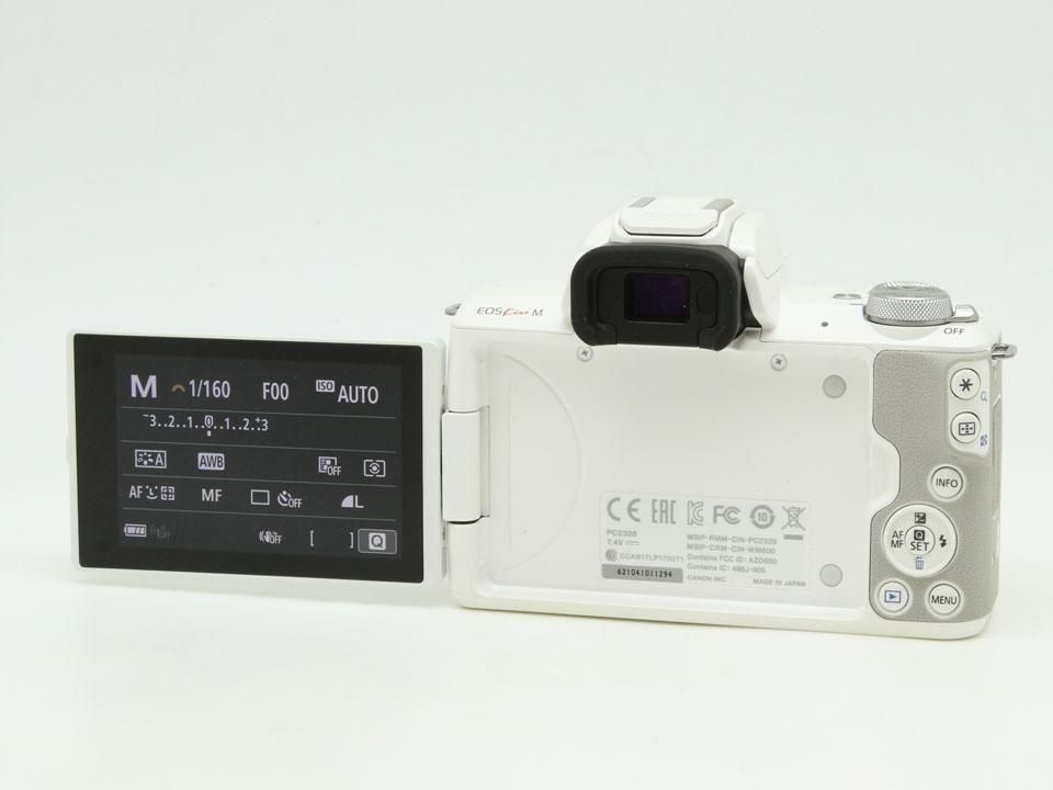 ★美品★ キヤノン EOS kiss M ホワイト＋EF-M 15-45mm EOS Kiss キヤノン M EF-M15-45 IS STM レンズキット ホワイト