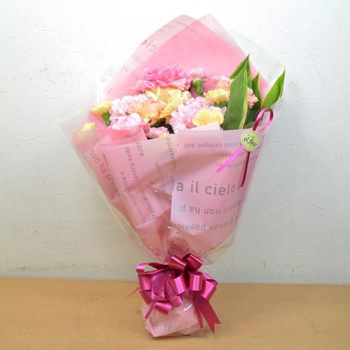 花束 バラ カーネーション 5ECA4F0D-A8A2-4C59-B976-