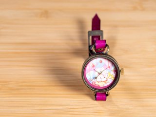 シマエナガ×プリンアラモード／さくらん（DEDEGUMOセレクトクリエイターズ）手作り腕時計/クオーツ時計