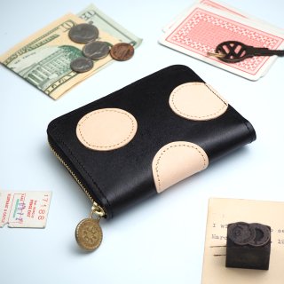 ラウンドファスナー コンパクト 財布（水玉パッチワーク / ブラック） 