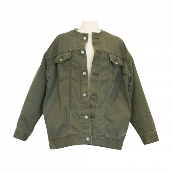 肩を抜いて着ると丸みの出るBaybee no collar military JK(khaki)