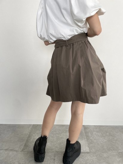 active mini skirt(khaki) - BayBee