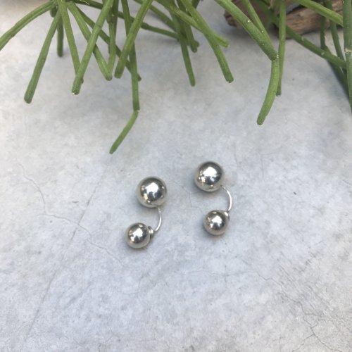 Vintage silver arch ball  Earring