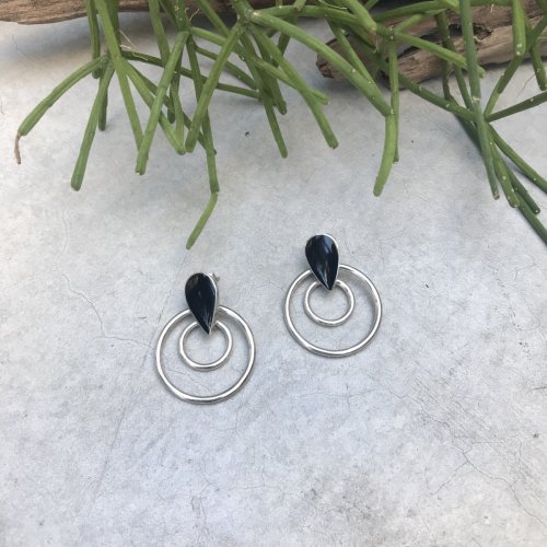 Drop Onix Circle Earring
