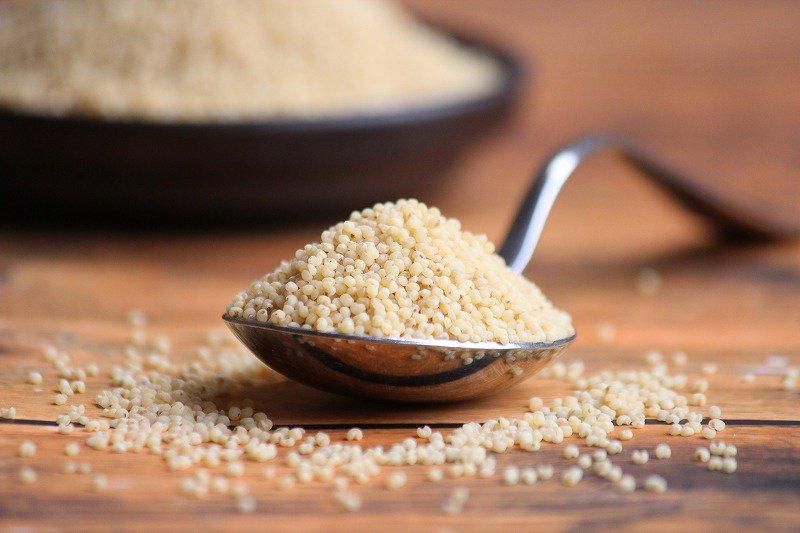 国産 ひえ（無農薬 無化学肥料）量り売り - お米・雑穀の通販 石川商店