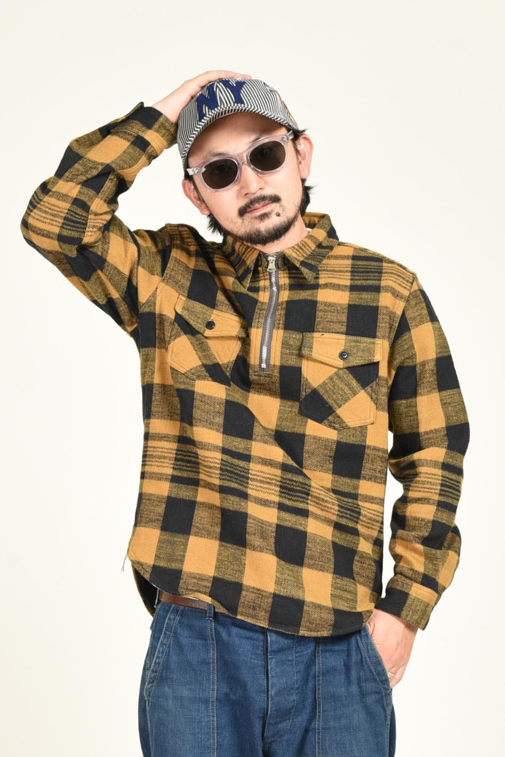 TROPHY CLOTHING(トロフィークロージング) ハーフジップシャツ