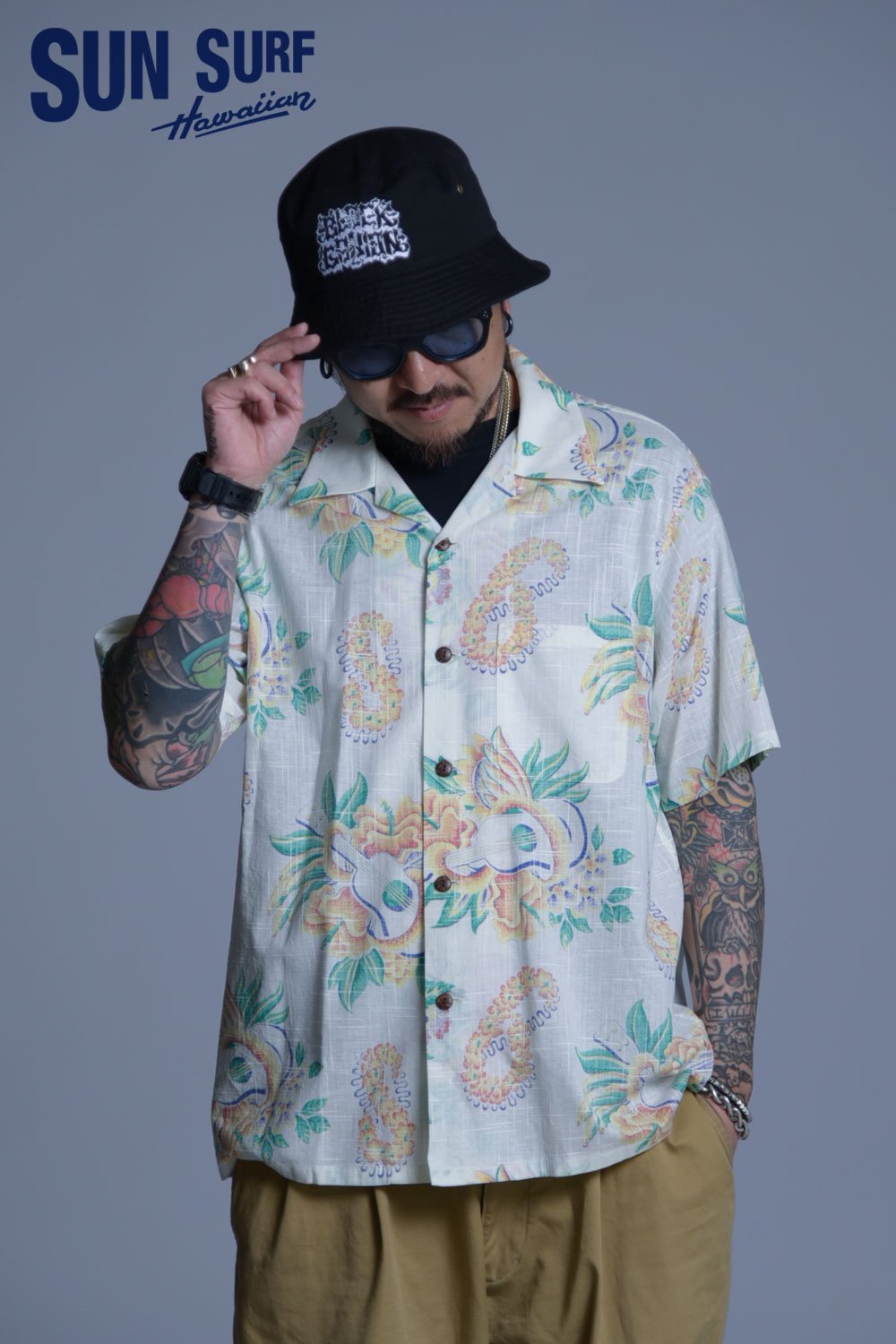 SUN SURF(サンサーフ) アロハシャツ COTTON × LINEN OPEN SHIRT “MACINTOSH UKULELE”  SS39283 通販正規取扱 | ハーレムストア公式通販サイト