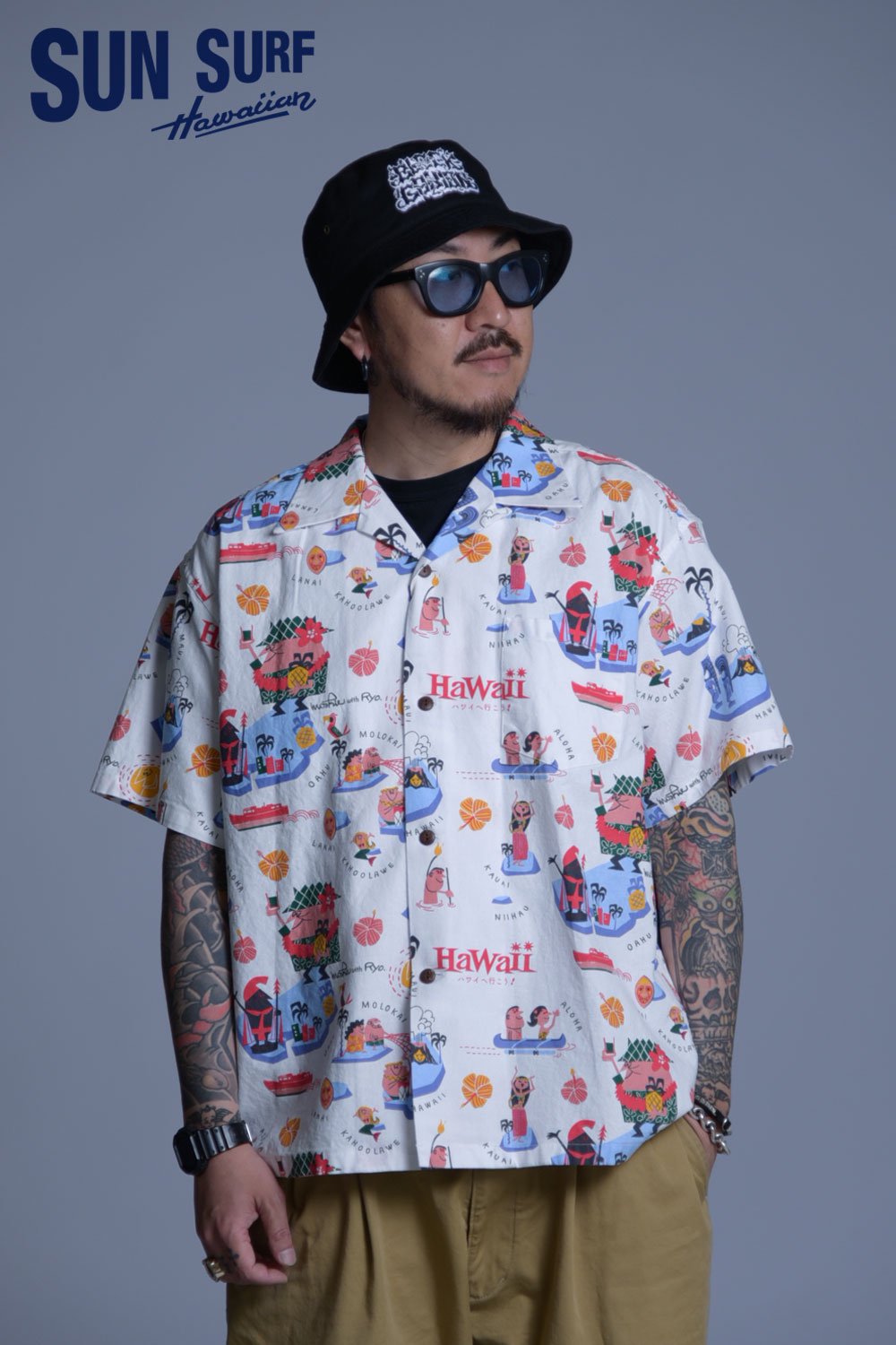 SUN SURF(サンサーフ) アロハシャツ COTTON × LINEN HOPSACK OPEN SHIRT “ハワイへ行こう！” by 柳原良平  with MOOKIE SS39333 通販正規取扱 | ハーレムストア公式通販サイト