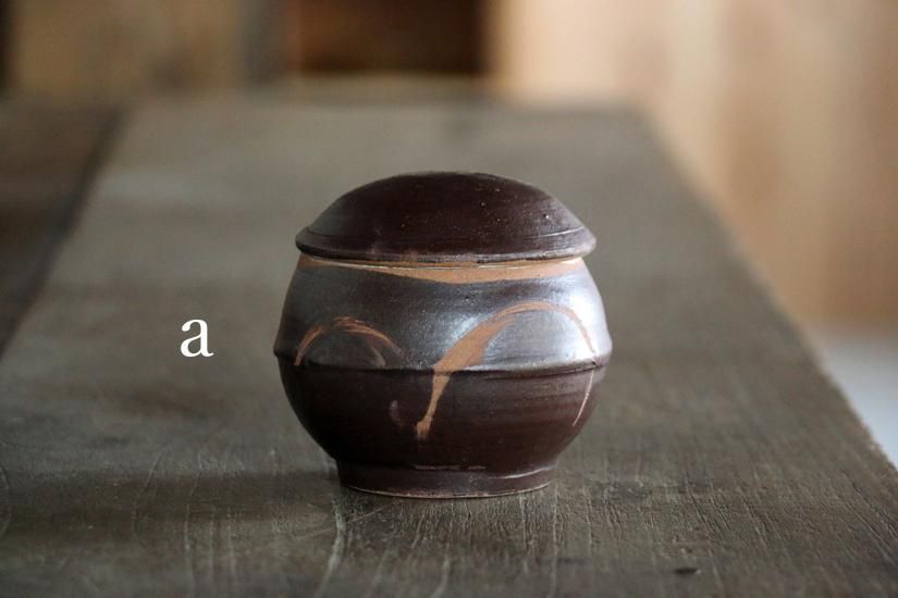 【美品】野はら屋 象嵌 8寸皿（24.5㎝） 幾何文 野はら屋/佐々木かおり（陶） - 器 暮らしの道具 フクギドウ