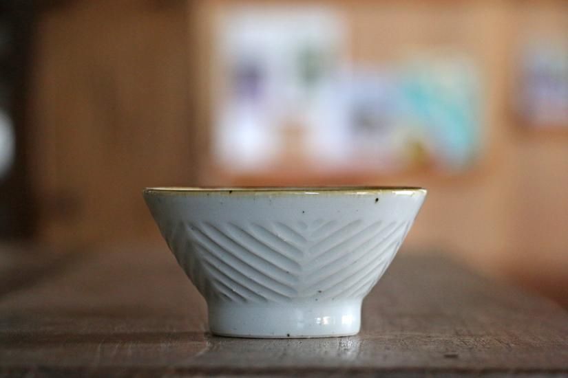 くらわんか碗 しのぎヘリンボーン (砥部焼 皐月窯)