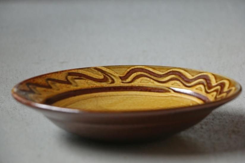 mooshuleek -ムーシュリーク- 小石原焼 太田哲三窯 指描き 縁有8寸鉢