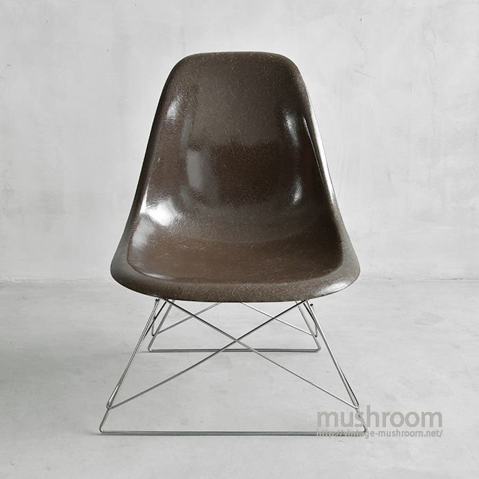 EAMES SIDE SHELL CHAIR