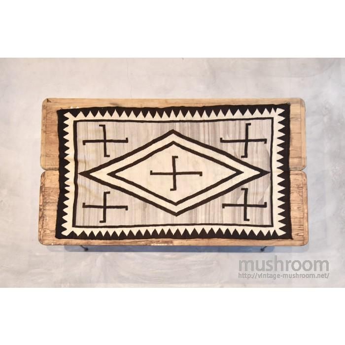 ANTIQUE NAVAJO RUG（SWASTIKA） - 古着屋 ｜ mushroom