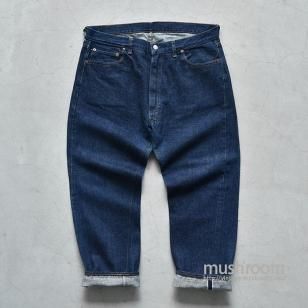 LEVI'S 502 JEANS