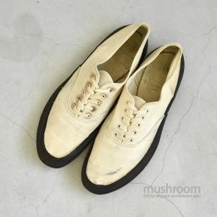 WW2 U.S.N CANVAS DECK SHOES