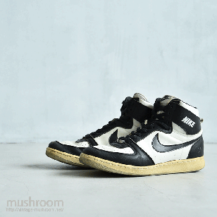 NIKE WHITEBLACK CONVENTION BASKETBALL SHOES'86/US9 1/2