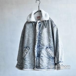 LEVI'S B-9 TYPE CHEMICAL-WASHED DENIM BOA JACKET