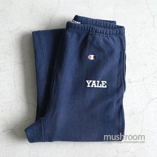 CHAMPION YALE REVERSE WEAVE PANTS WITH POCKETSGOOD CONDITION/LARGE