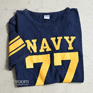 CHAMPION NAVY FOOTBALL T-SHIRTGOOD CONDITION/MEDIUM