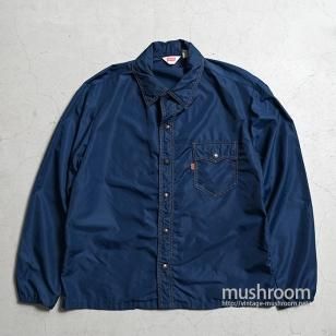 LEVI'S NYLON JACKETGOOD CONDITION