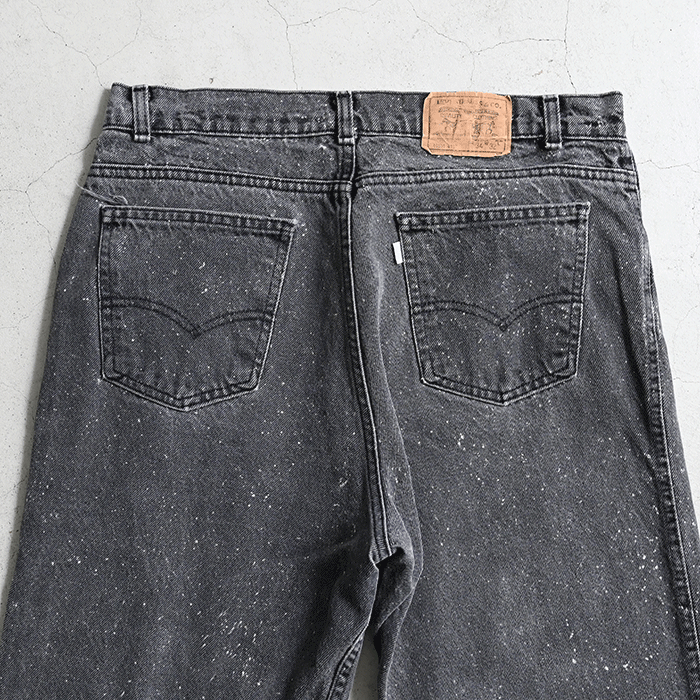 LEVI'S 550-4157 GALACTIC WASHED BLACK JEANS(W34L32) - 古着 LEVI'S 550-4157 GALACTIC WASHED BLACK JEANS(W34L32) - 古着