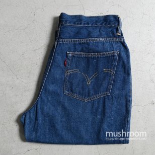 LEVI'S 701 JEANSGOOD CONDITION