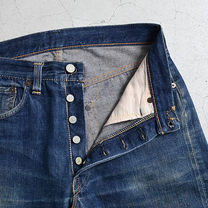 LEVI'S 501XX JEANS WITH LEATHER PATCH（47 MODEL） - 古着屋