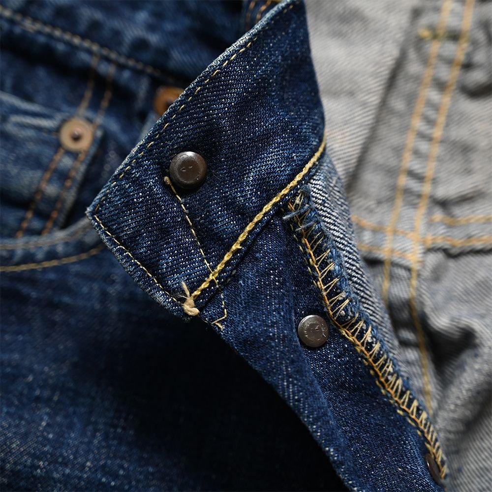 LEVI'S 501XX JEANS WITH LEATHER PATCH（'47 MODEL/DARK COLOR 