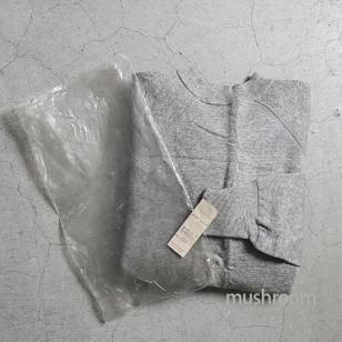 B.V.D. COTTON SWEAT SHIRTDEADSTOCK/X-LARGE