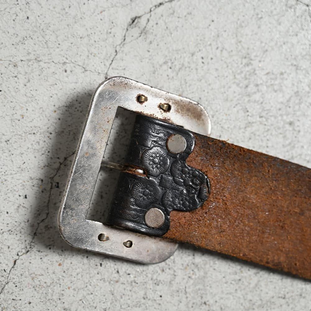 OLD STUDDED JEWEL LEATHER BELT（ARROW & SWASTIKA） - 古着屋