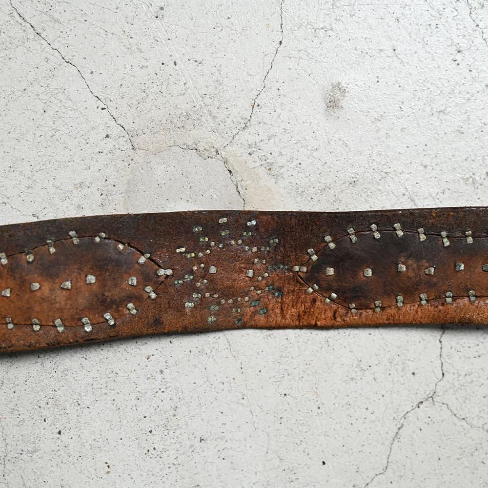 OLD STUDDED JEWEL LEATHER BELT（ARROW & SWASTIKA） - 古着屋