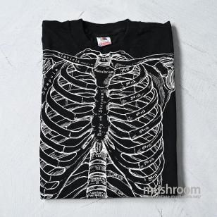 LESLIE ARWIN PRINT T-SHIRT by FRUIT OF THE ROOMALMOST DEADSTOCK/X-LARGE