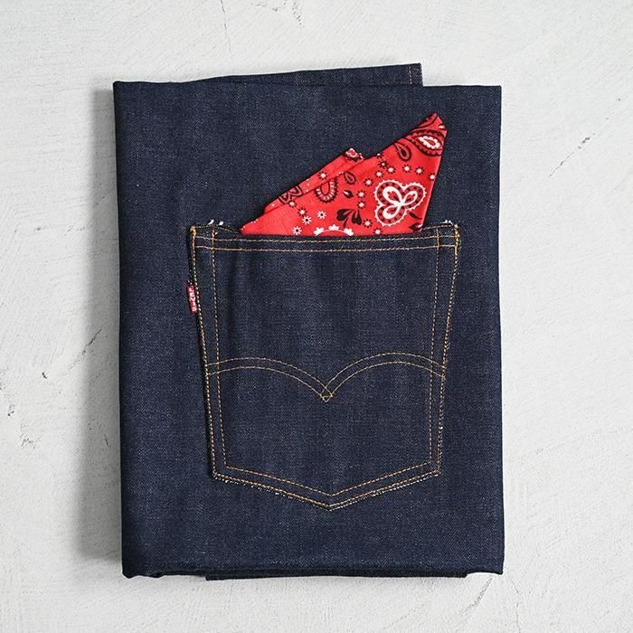 LEVI'S BIGE ADVERTISING DENIM WINDOW CURTAIN with BANDANADEADSTOCK