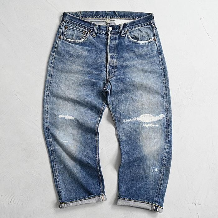 LEVI'S 501XX JEANS'47 MODEL/GOOD LOOKING & GOOD REPAIR