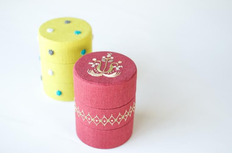 TETOTE TUTU 手刺繍の小箱 3段 - manege 暮らしの雑貨 Online Store
